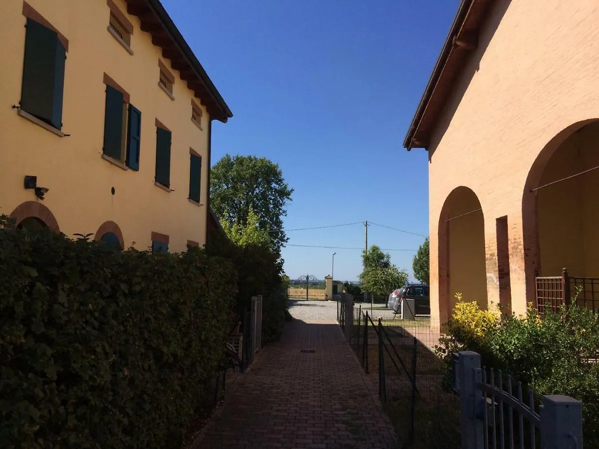 Il Giardino B&B Castelvetro di Modena 0*,